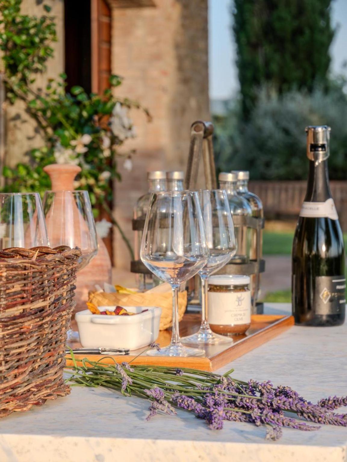 Podere Le Mezzelune Bibbona Exterior foto